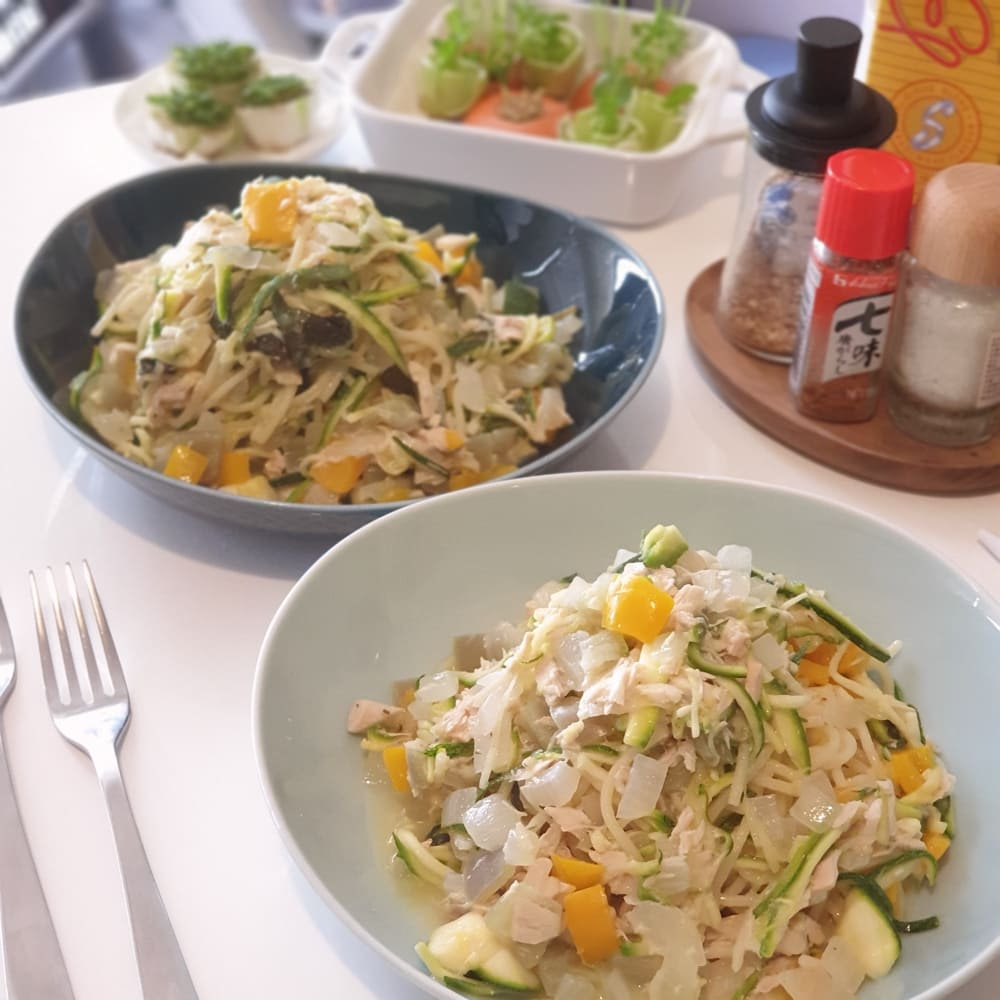 《居家防疫料理》檸檬鮪魚櫛瓜義大利麵 1 檸檬鮪魚櫛瓜義大利麵
